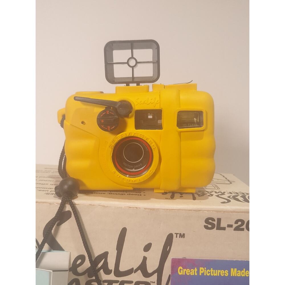 SeaLife Reefmaster Automatic SL-200C Underwater 35mm Film Camera Set- Excellent!